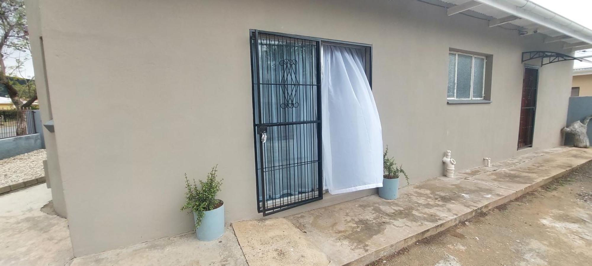Ferienwohnung Tj Self-Catering Graaff-Reinet Zimmer foto