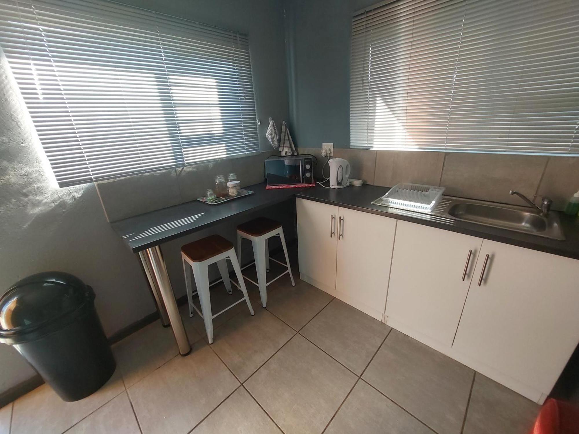 Ferienwohnung Tj Self-Catering Graaff-Reinet Zimmer foto